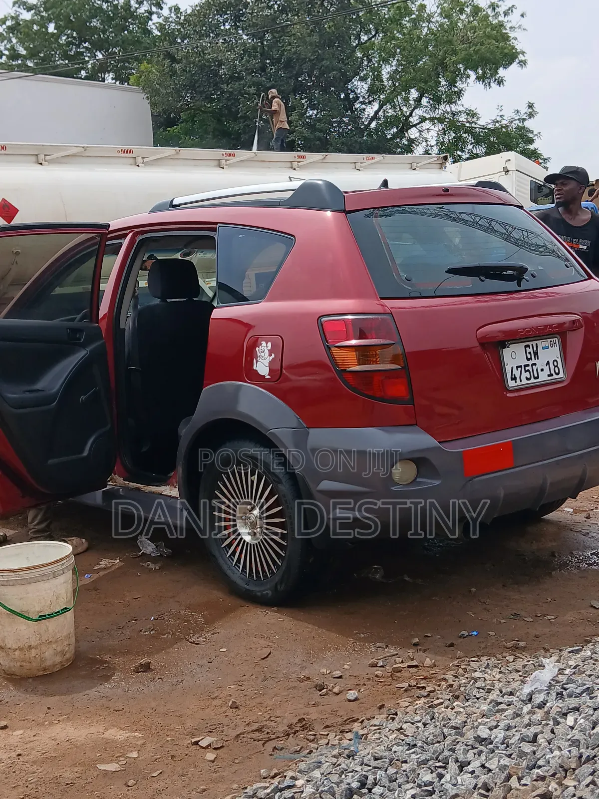 Pontiac Vibe AWD 2006 Red