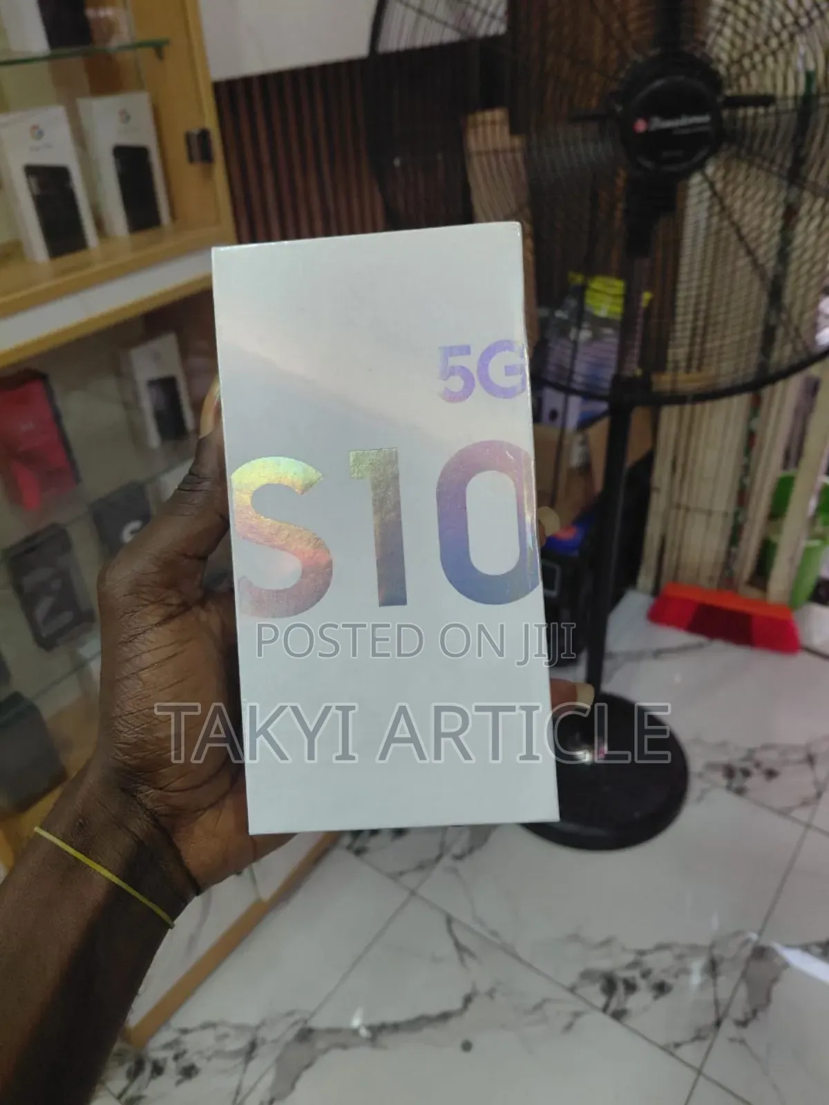 New Samsung Galaxy S10 5G 512 GB Black