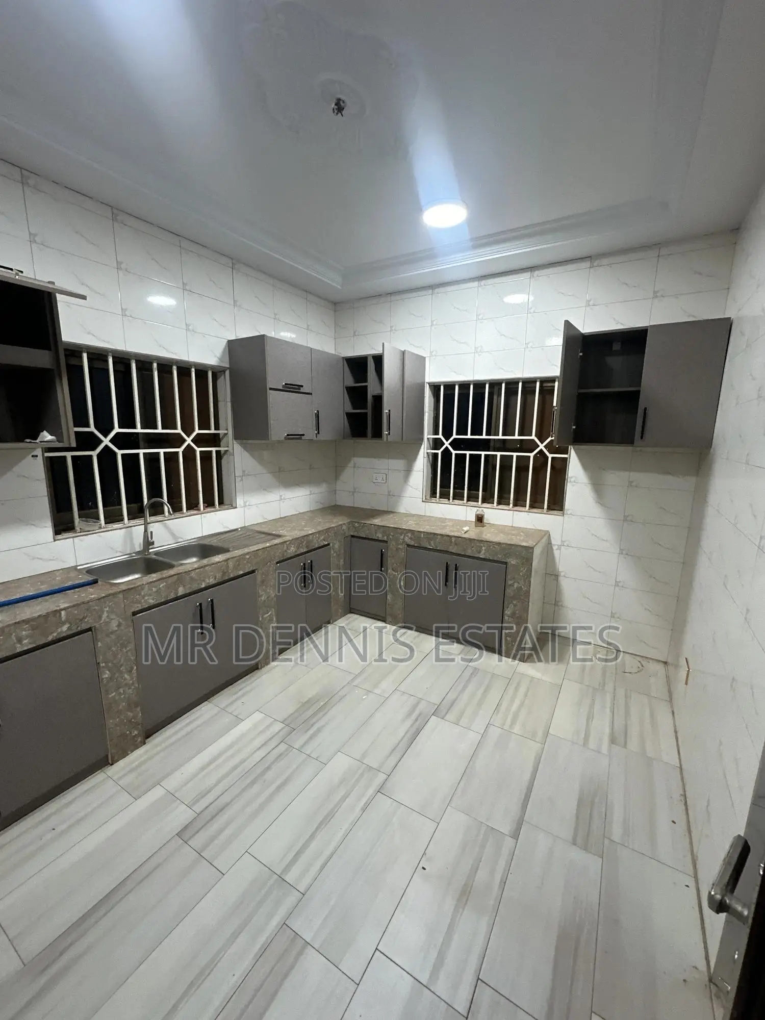 2bdrm Apartment in Westhills Mall for rent