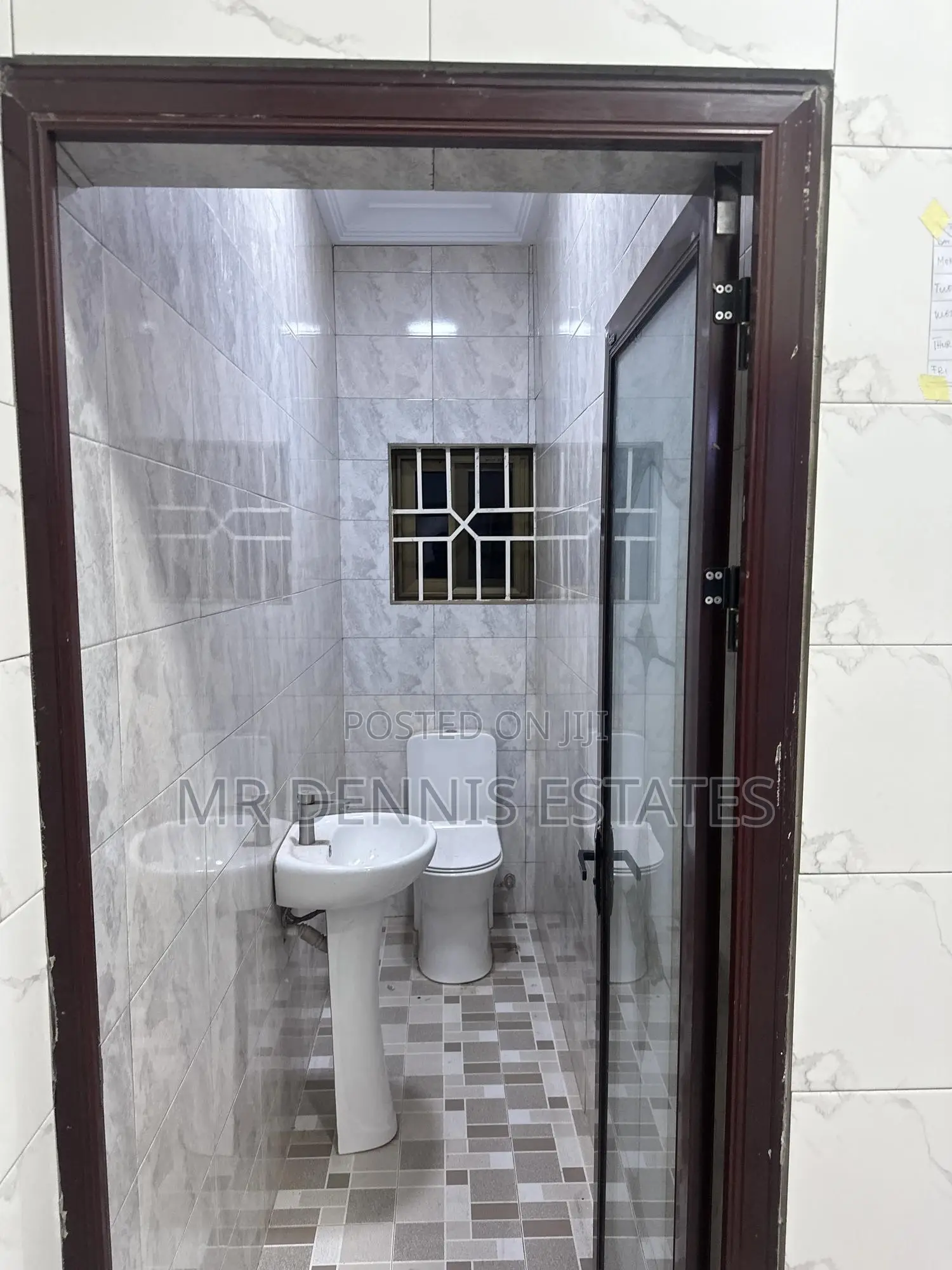 2bdrm Apartment in Westhills Mall for rent