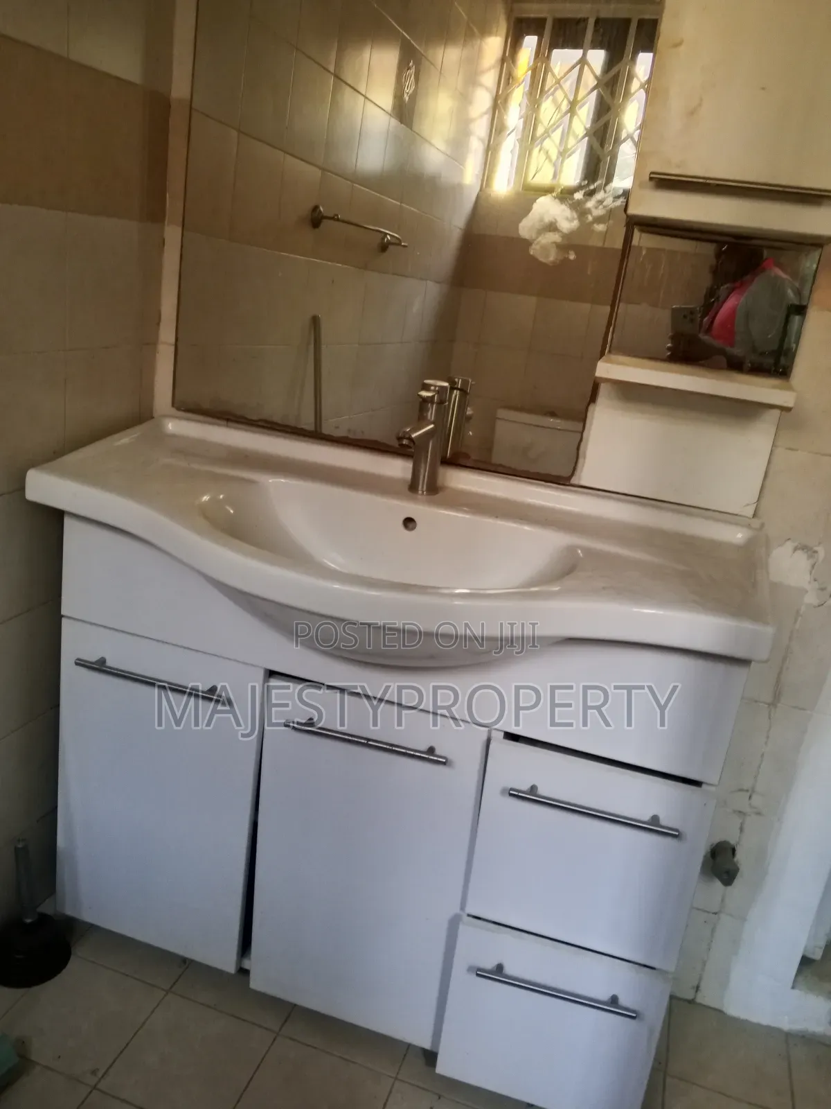 2bdrm House in Spintex for rent