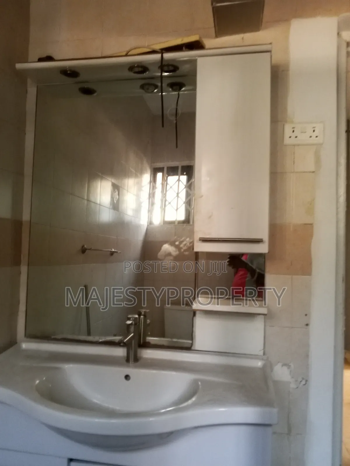 2bdrm House in Spintex for rent