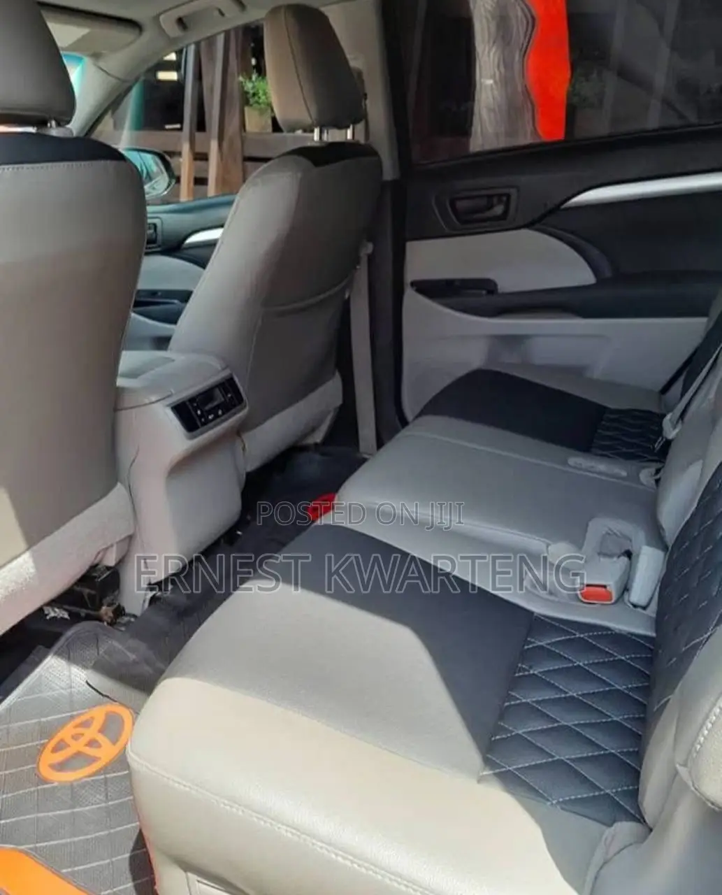 Toyota Highlander XLE 2019 Brown