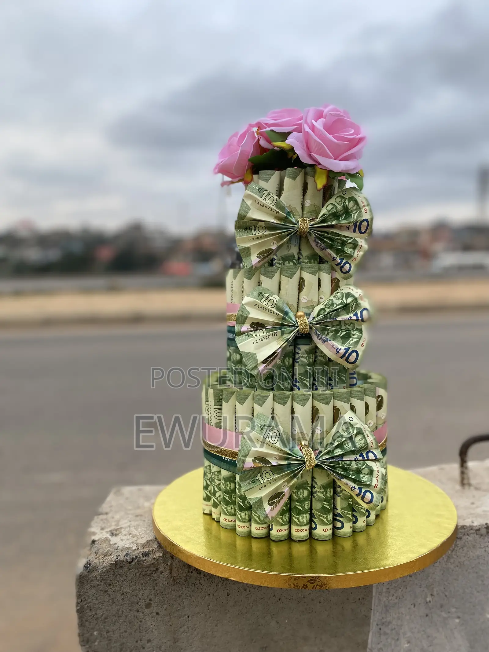 Money Bouquets and Towers