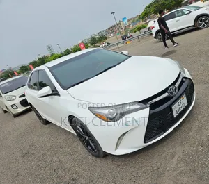Toyota Camry 2017 White