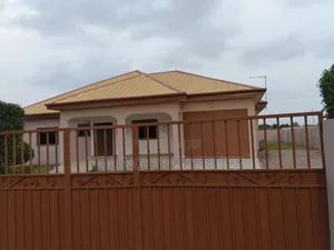 4bdrm House in Adenta Malejor for rent