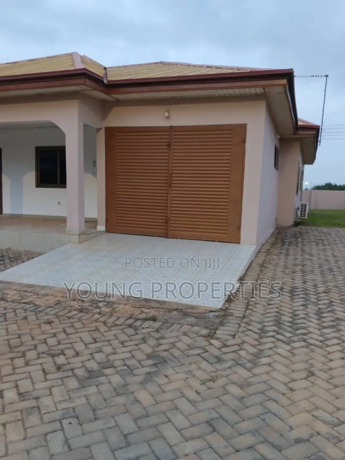 4bdrm House in Adenta Malejor for rent