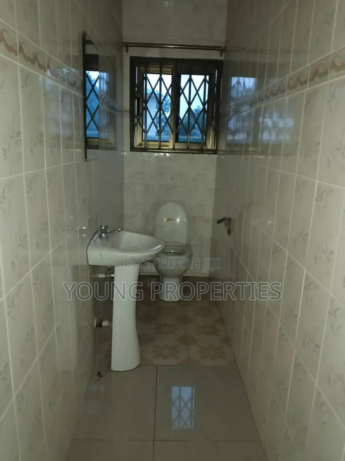 4bdrm House in Adenta Malejor for rent