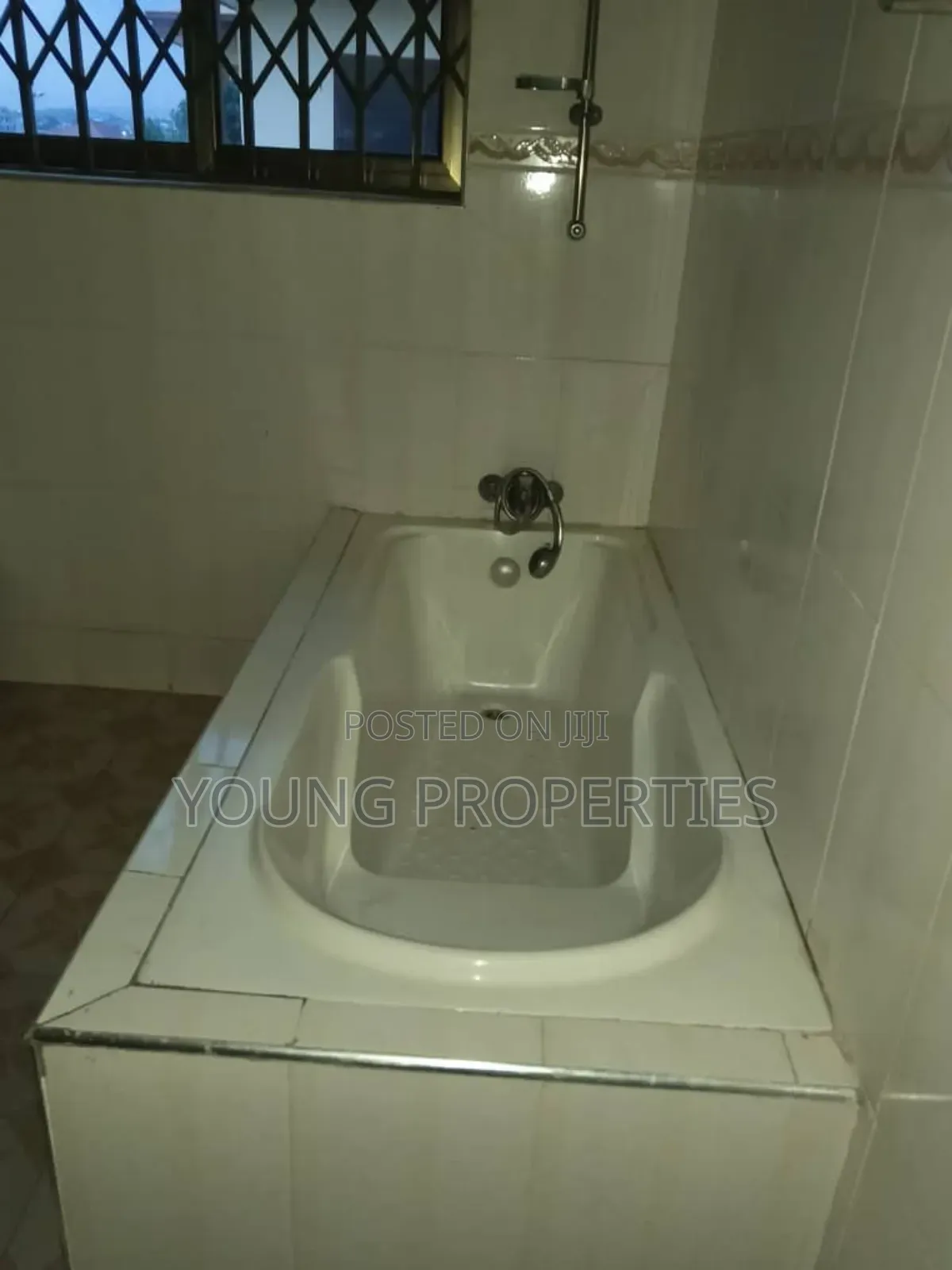 4bdrm House in Adenta Malejor for rent