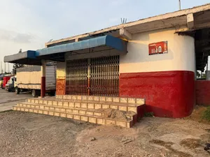5 Shops for Sale at Awoshie