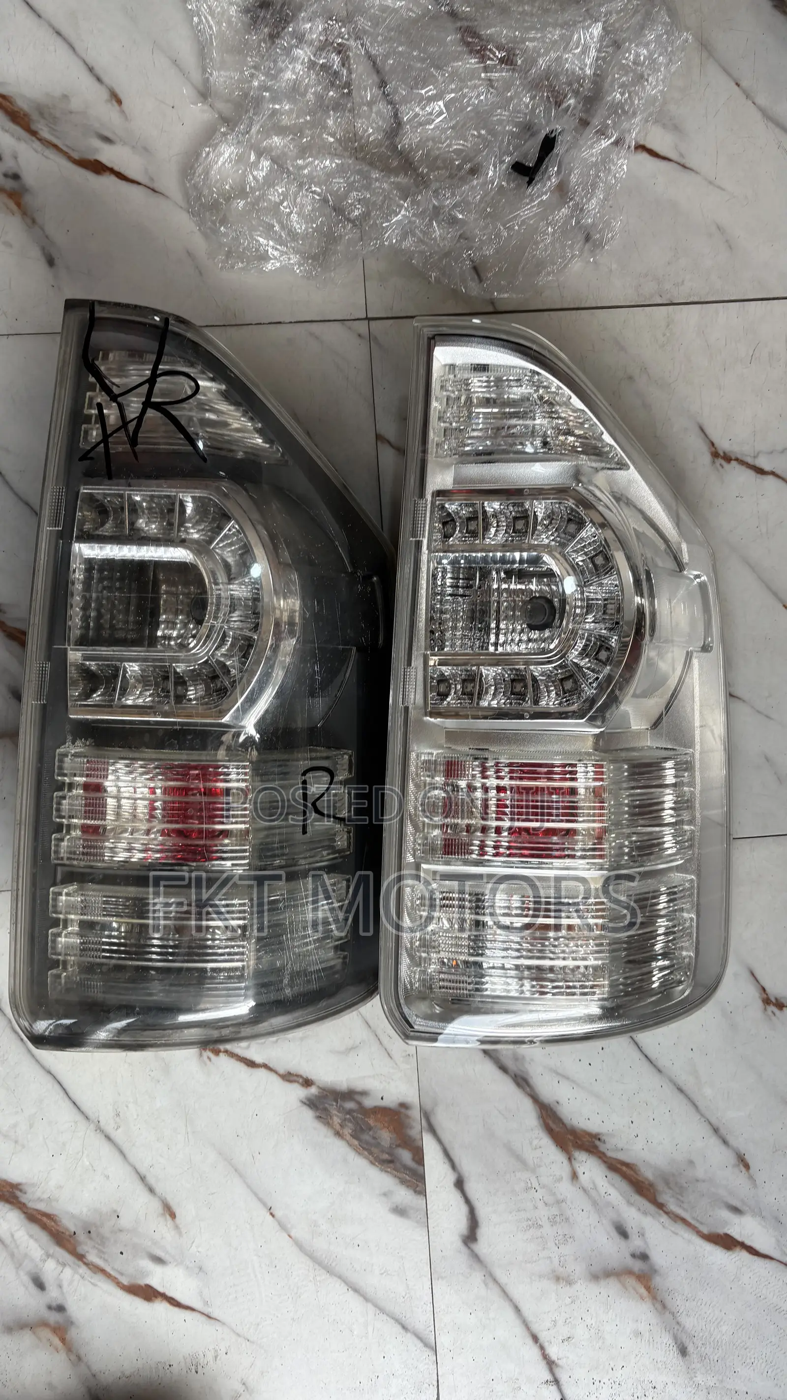 Toyota Voxy/ Noah Taillight 2005,2006,2007,2008,2009,2010