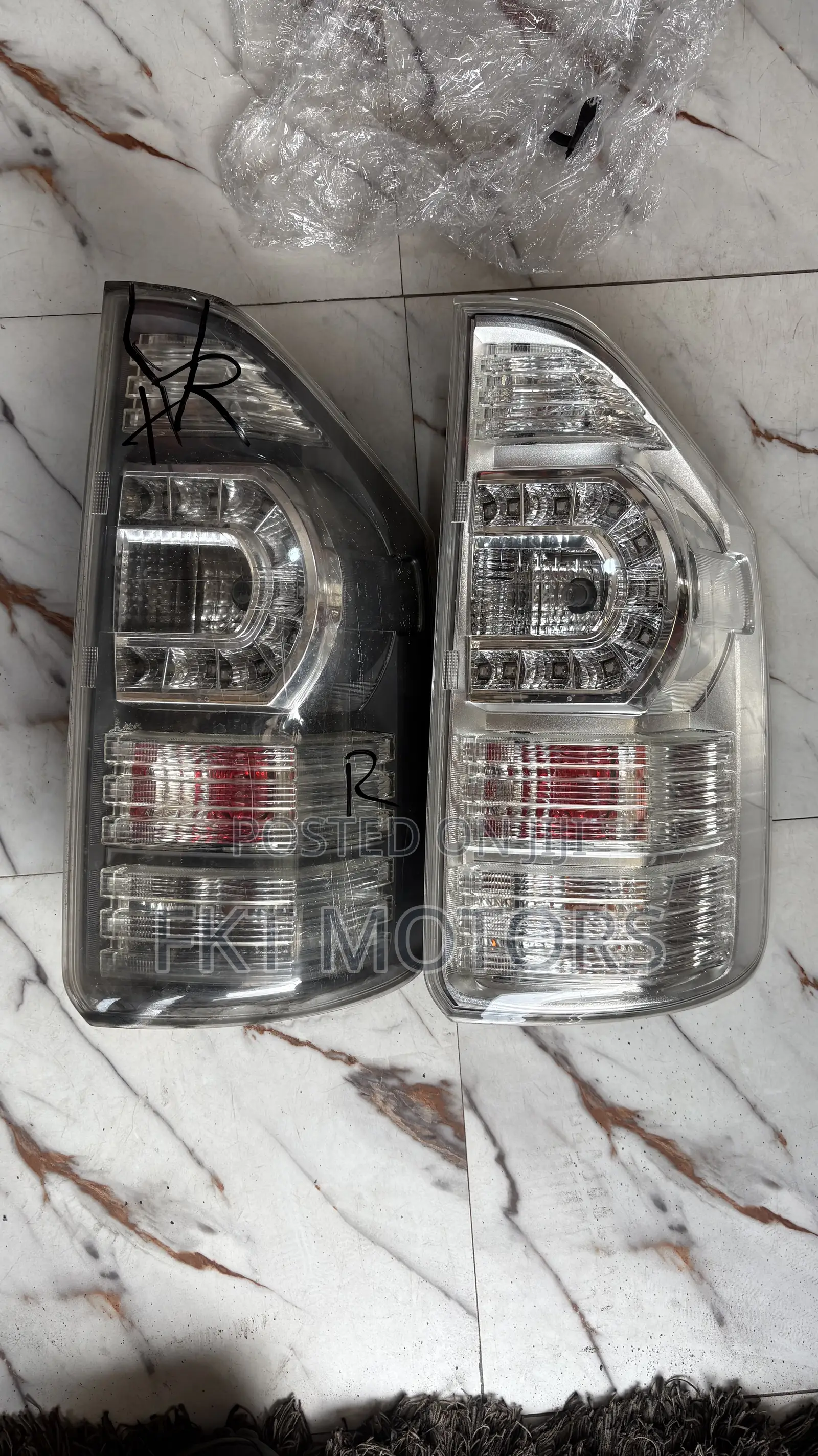 Toyota Voxy/ Noah Taillight 2005,2006,2007,2008,2009,2010