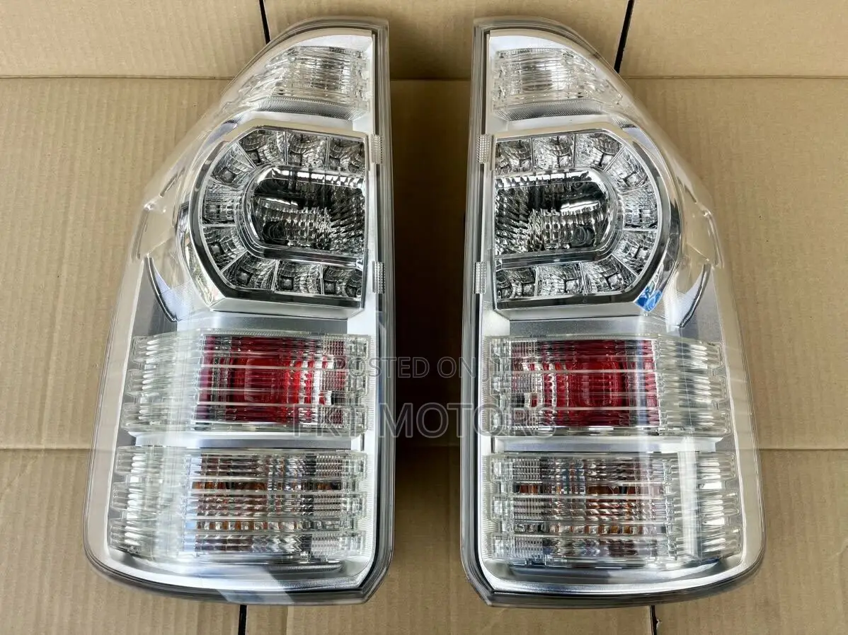 Toyota Voxy/ Noah Taillight 2005,2006,2007,2008,2009,2010