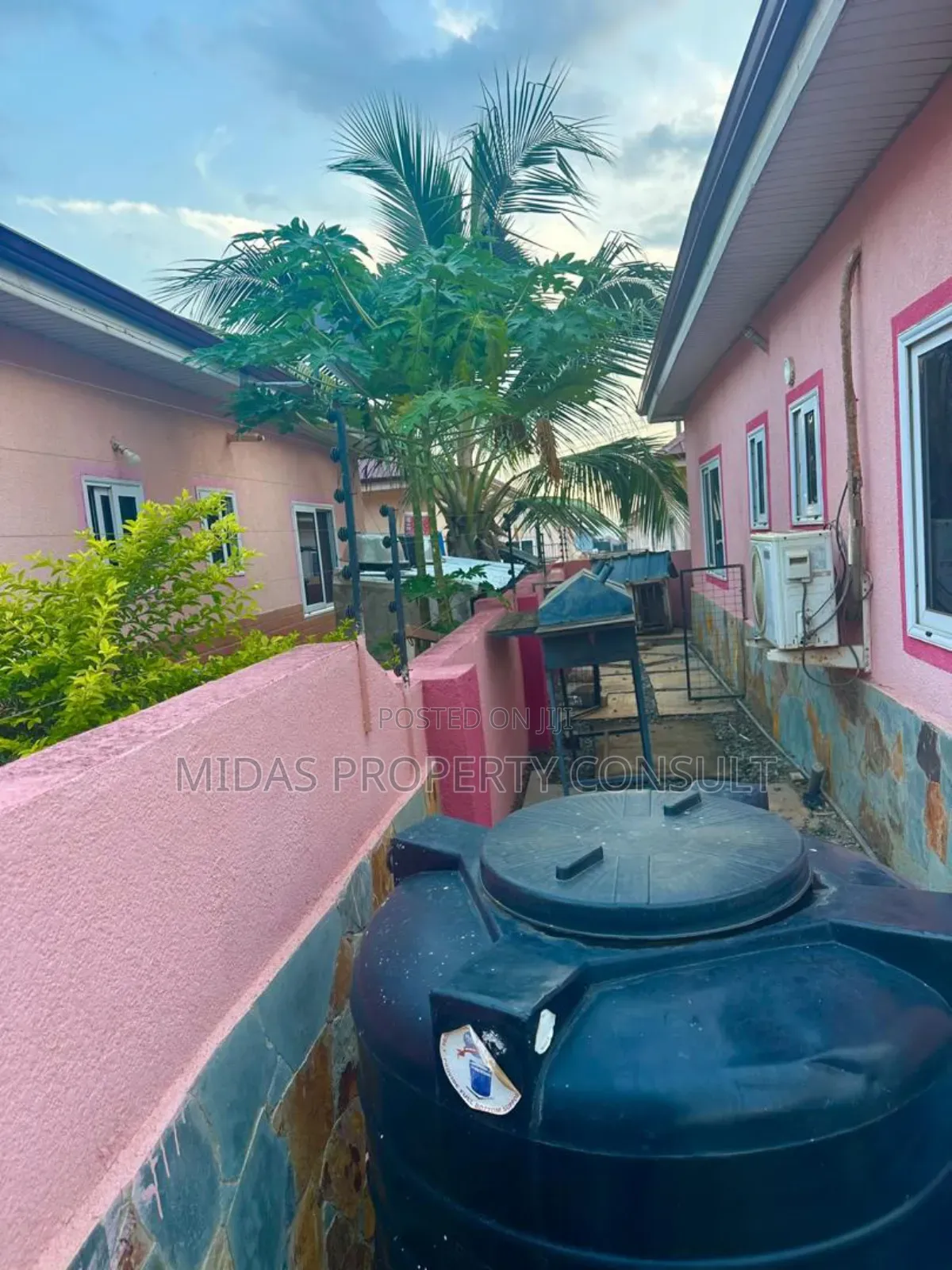 Furnished 2bdrm House in Adom City Estate, Community 25 for sale