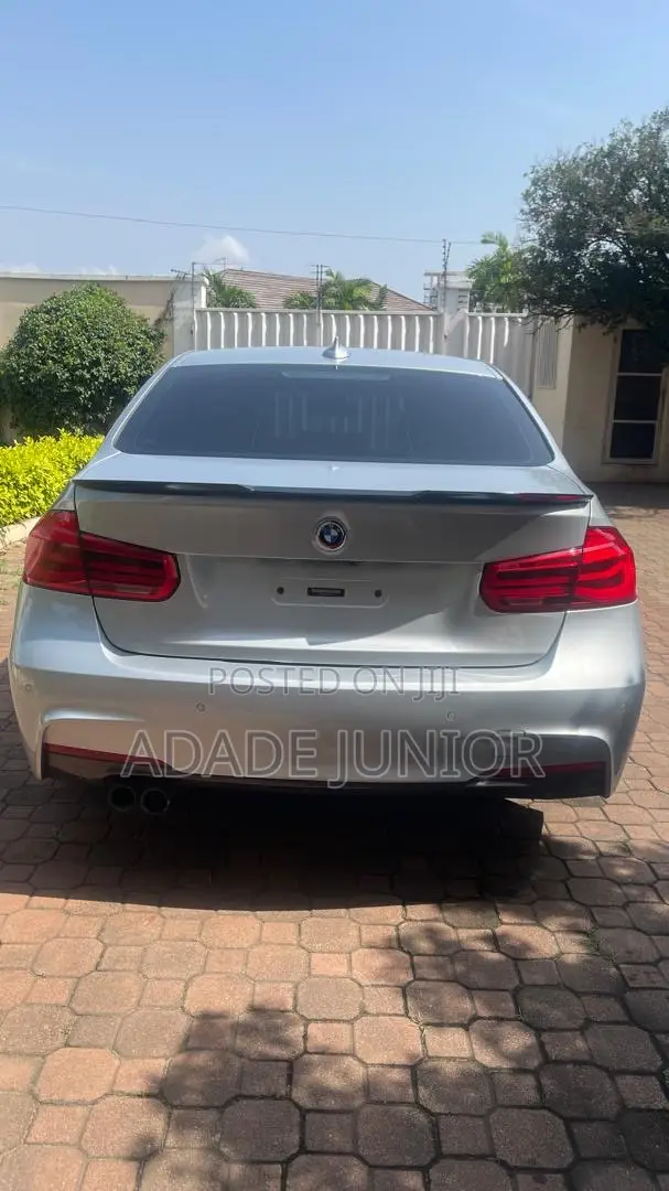 BMW 3 Series 330xi AWD 2018 Silver