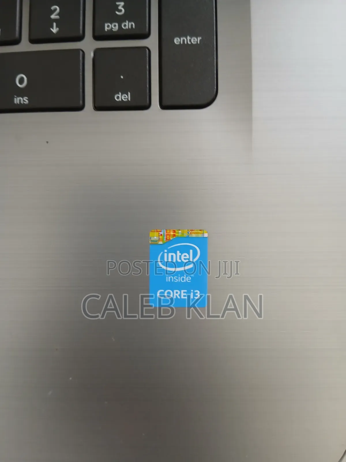 Laptop HP Pavilion 10 4GB Intel Core i3 HDD 1T