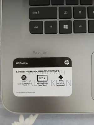 Laptop HP Pavilion 10 4GB Intel Core i3 HDD 1T