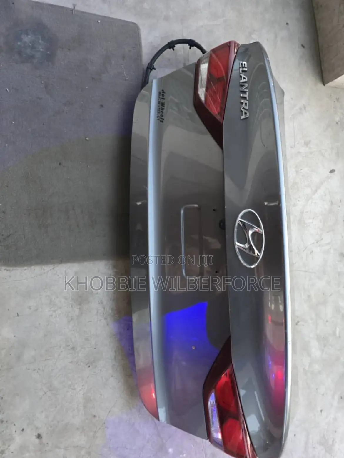 Hyundai Elantra 2018 Sports Boots