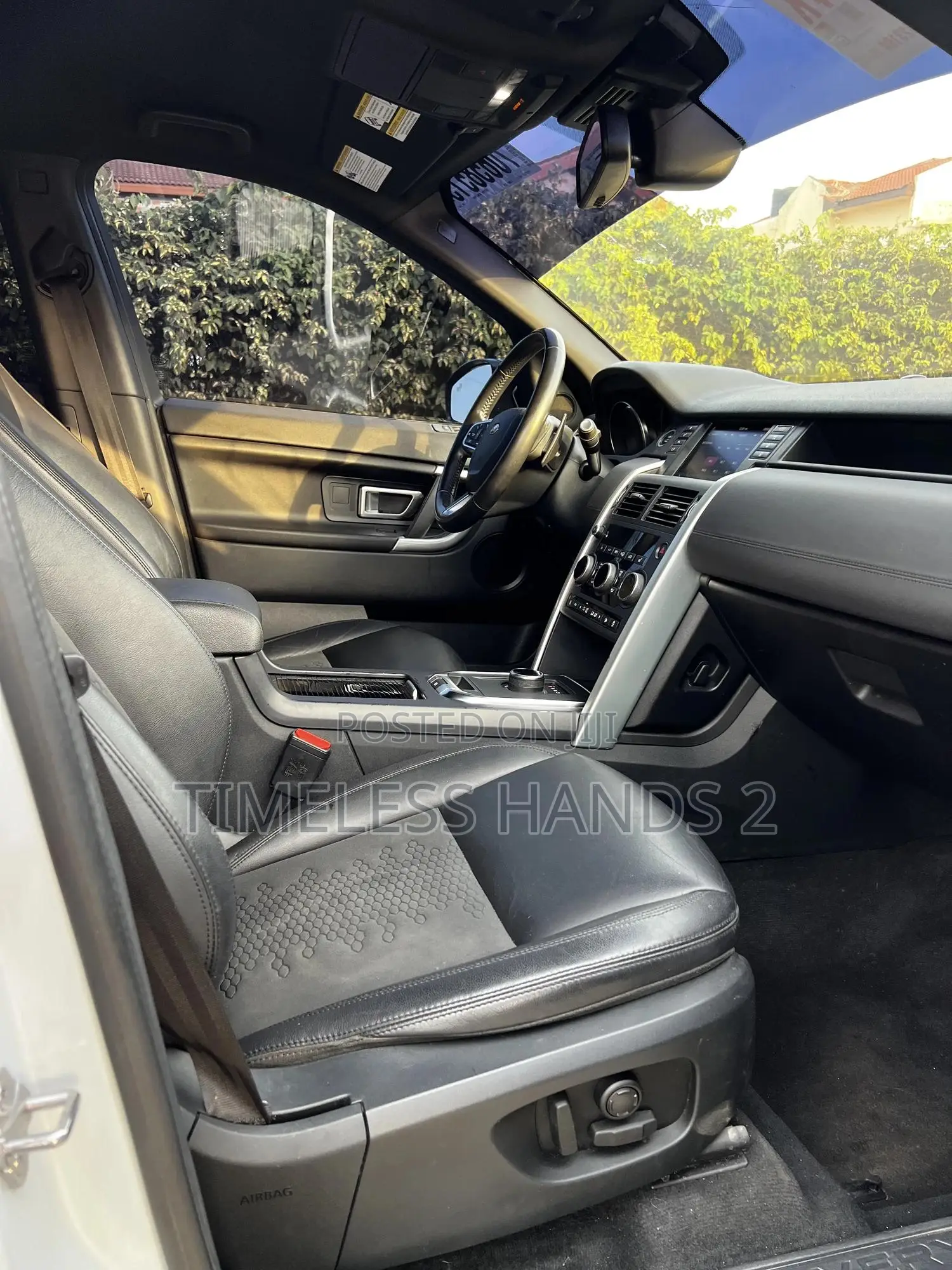 Land Rover Discovery HSE 4x4 2019 White