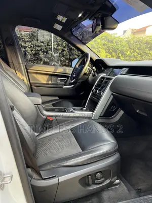 Land Rover Discovery HSE 4x4 2019 White