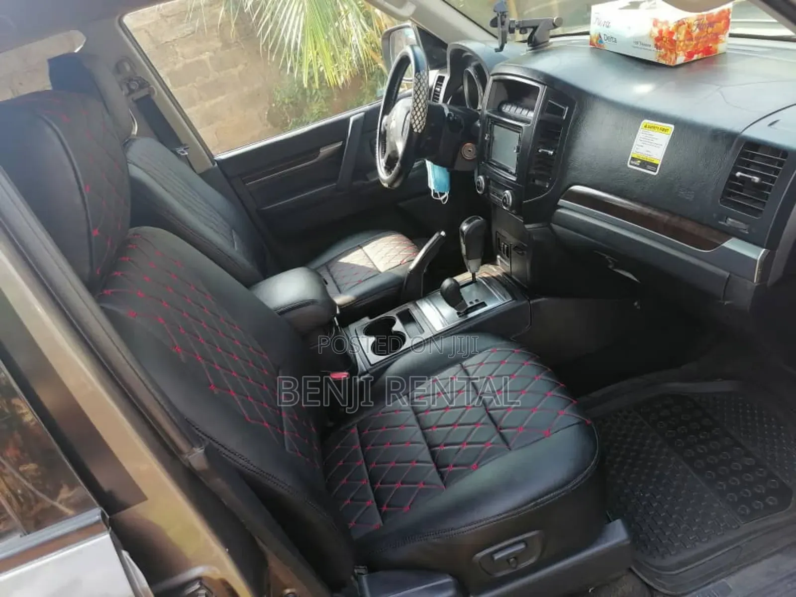Mitsubishi Pajero 2010 Green