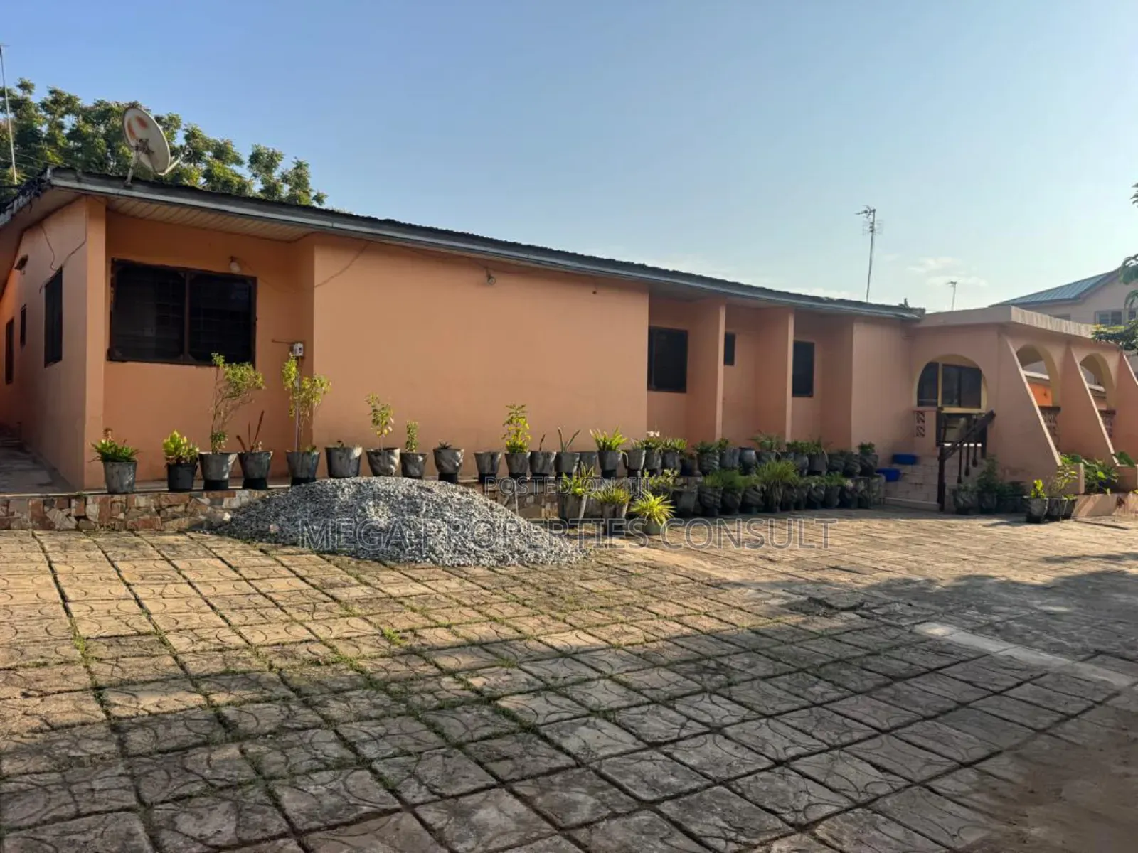 Commercial Property for Sale in Ablekuma Fan Milk
