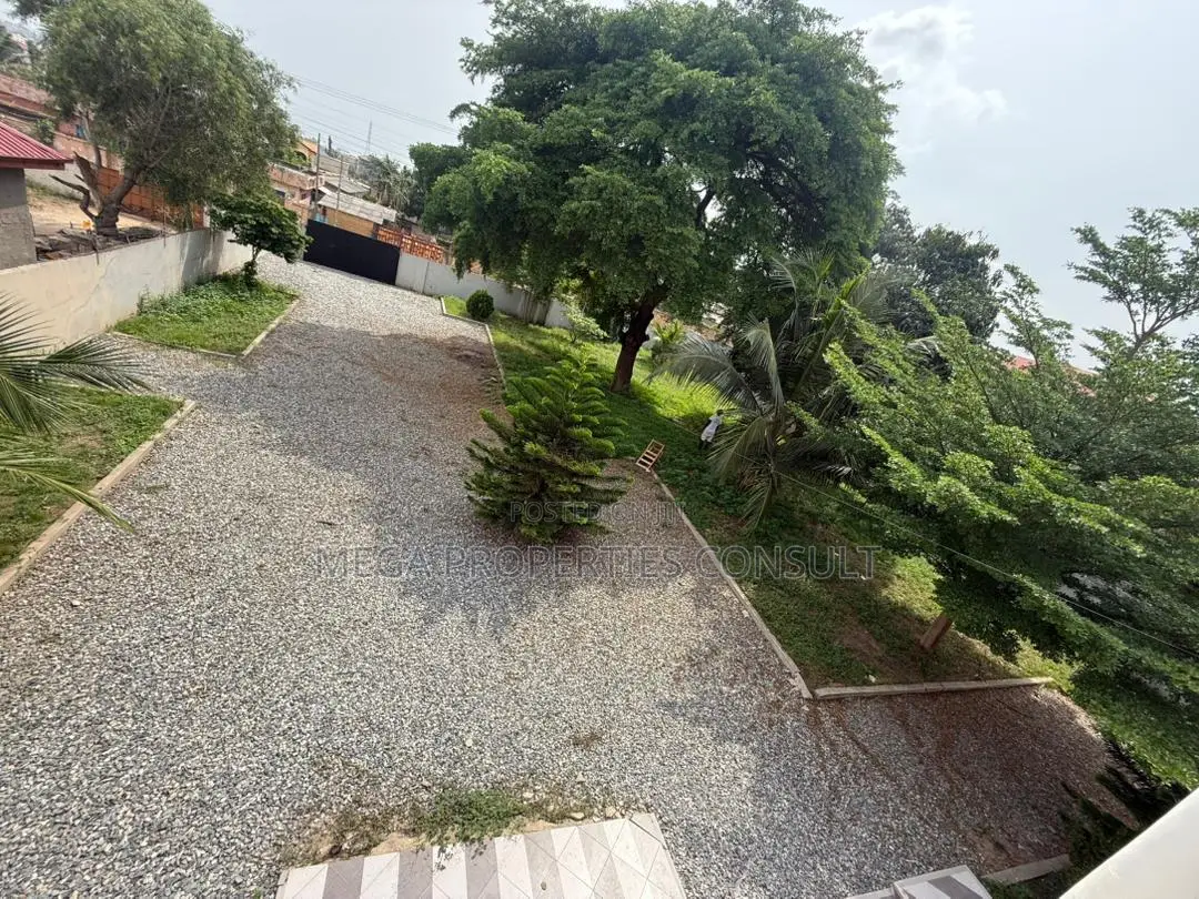5bdrm House in Gbawe for rent