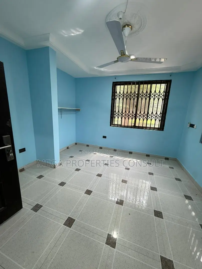 5bdrm House in Gbawe for rent