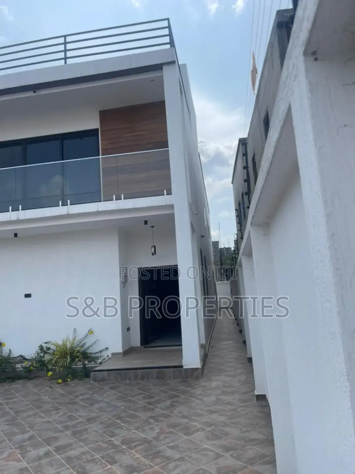 3bdrm House in Haatso for sale