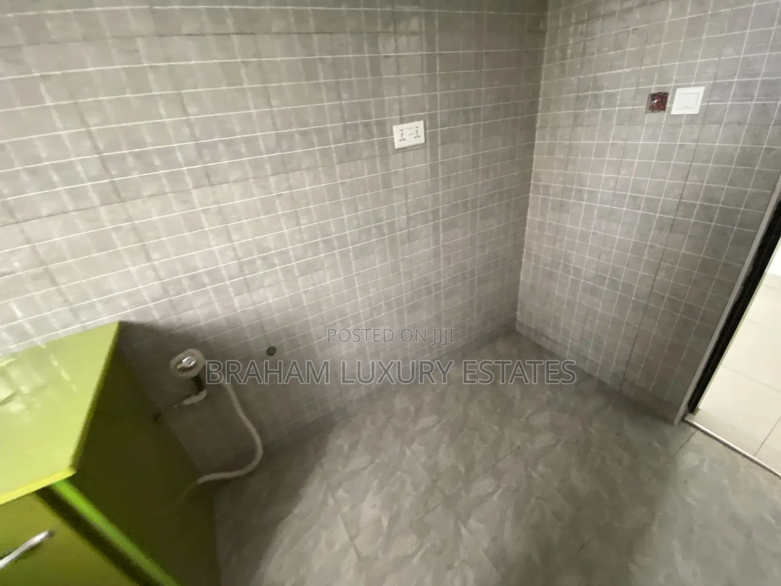 1bdrm Apartment in Braham Luxury, Spintex for rent