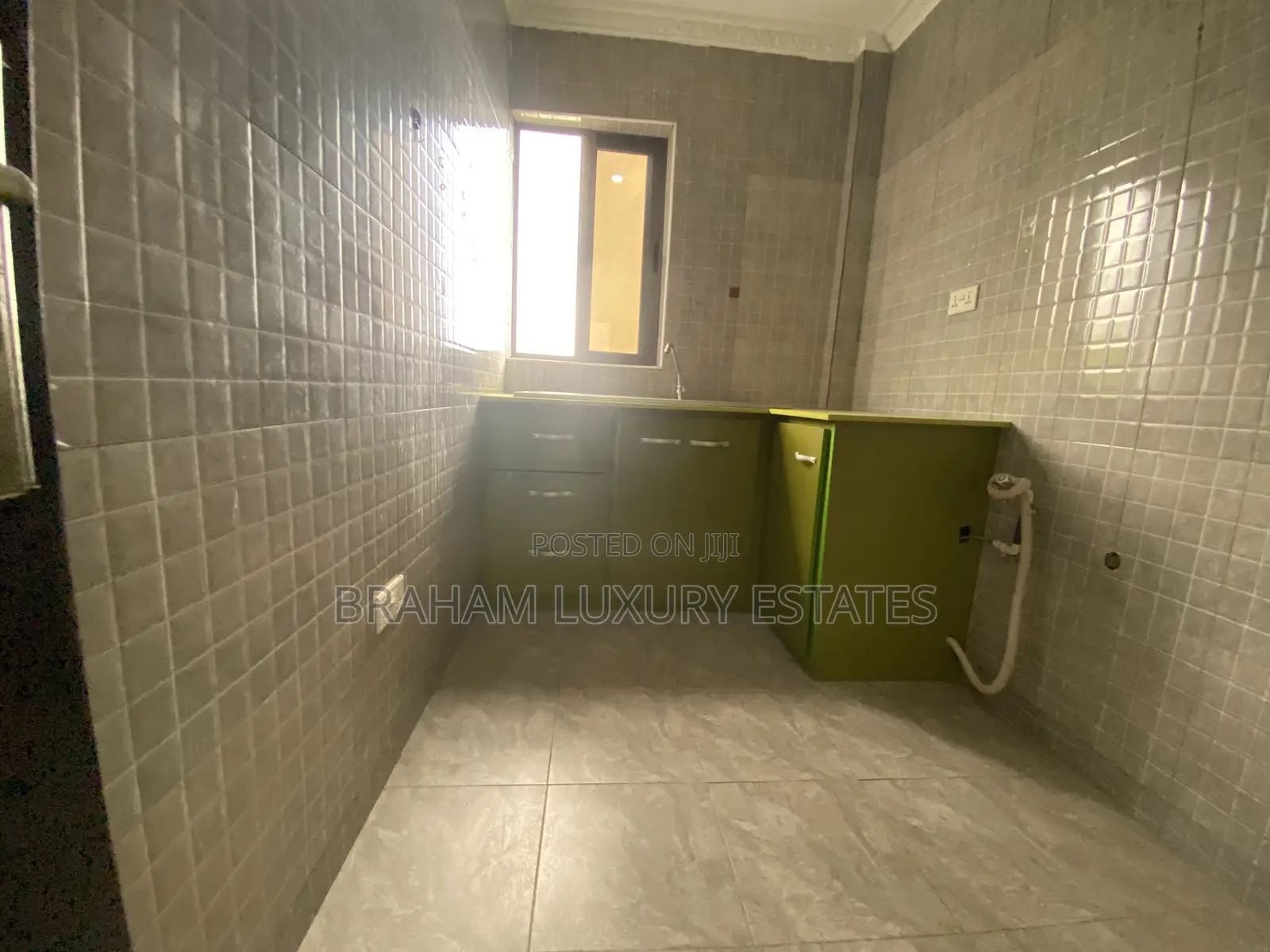 1bdrm Apartment in Braham Luxury, Spintex for rent