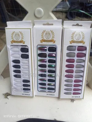 Leberger Press-on Finger Nails