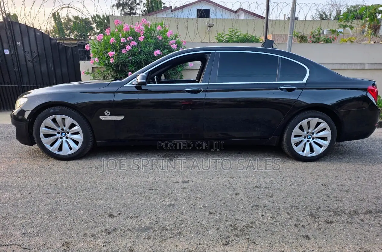 BMW 7 Series Sedan 750Li xDrive 2013 Black