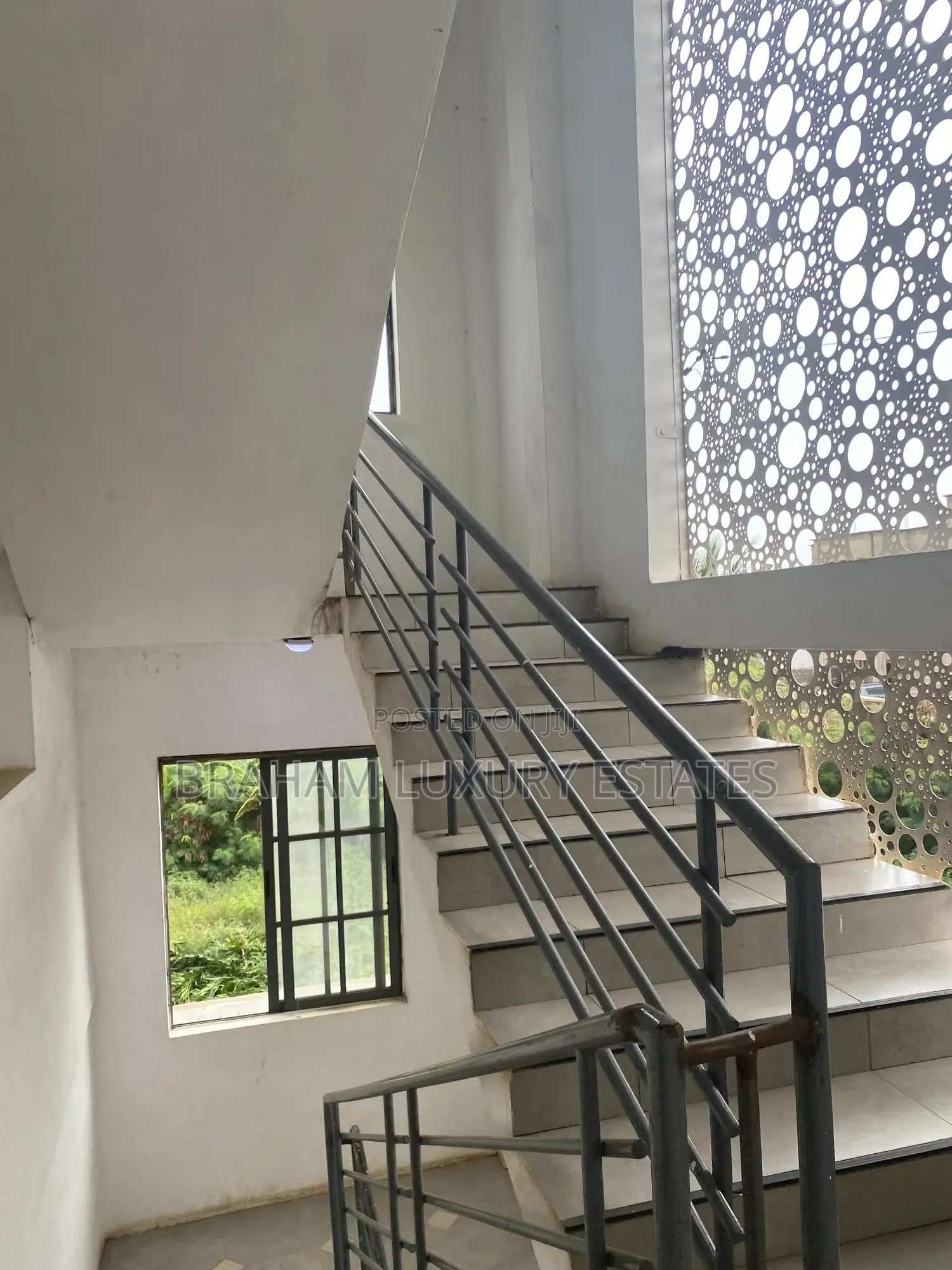1bdrm Apartment in Braham Luxury, Spintex for rent