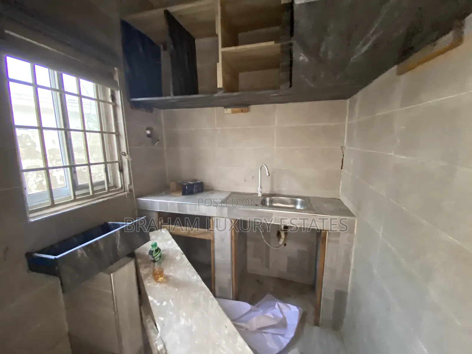 1bdrm Apartment in Braham Luxury, Spintex for rent