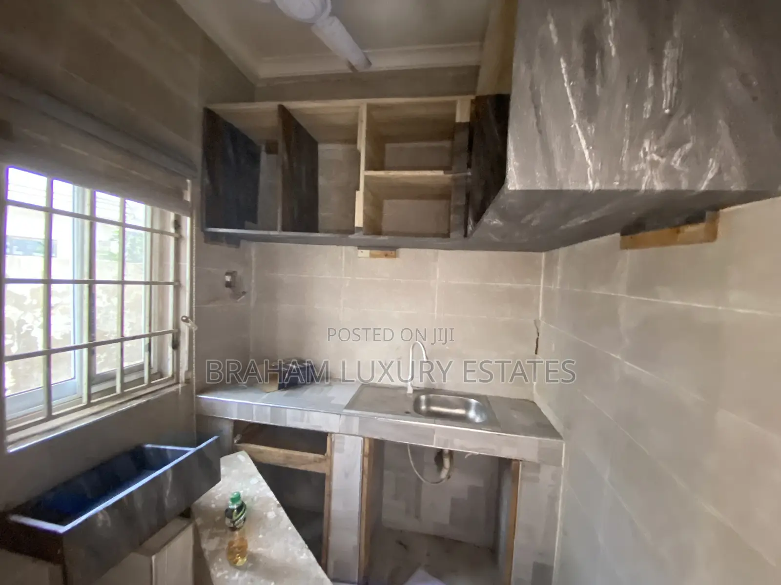 1bdrm Apartment in Braham Luxury, Spintex for rent