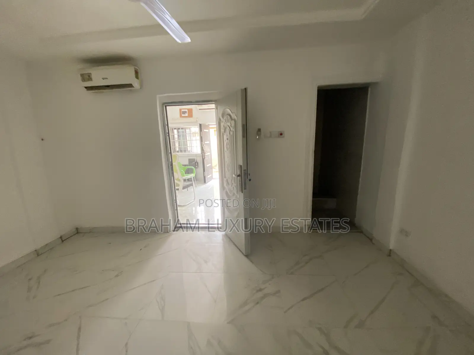 1bdrm Apartment in Braham Luxury, Spintex for rent