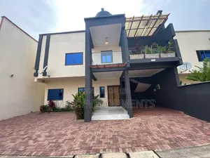 4bdrm Townhouse / Terrace in Madev Realty, Achimota for rent