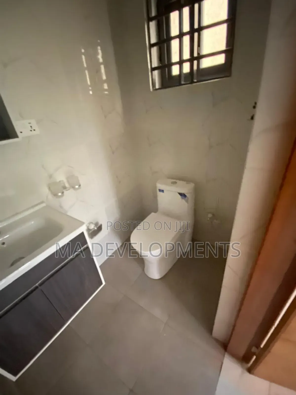 4bdrm Townhouse / Terrace in Madev Realty, Achimota for rent