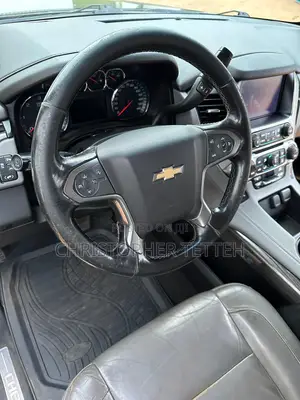 Chevrolet Suburban LT 4x4 2019 Black