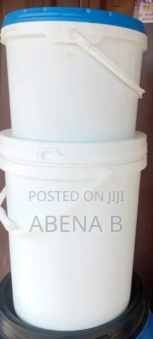 Buckets 10 Liters With Covers Available in Large Quantities and Sizes