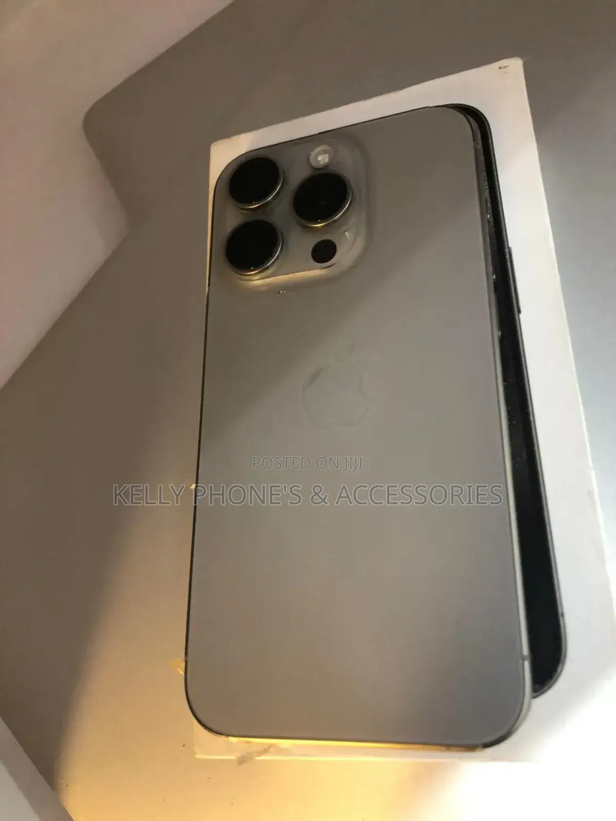 New Apple iPhone 15 Pro Max 1 TB Silver