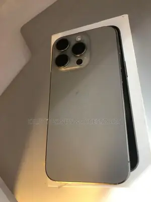 New Apple iPhone 15 Pro Max 1 TB Silver