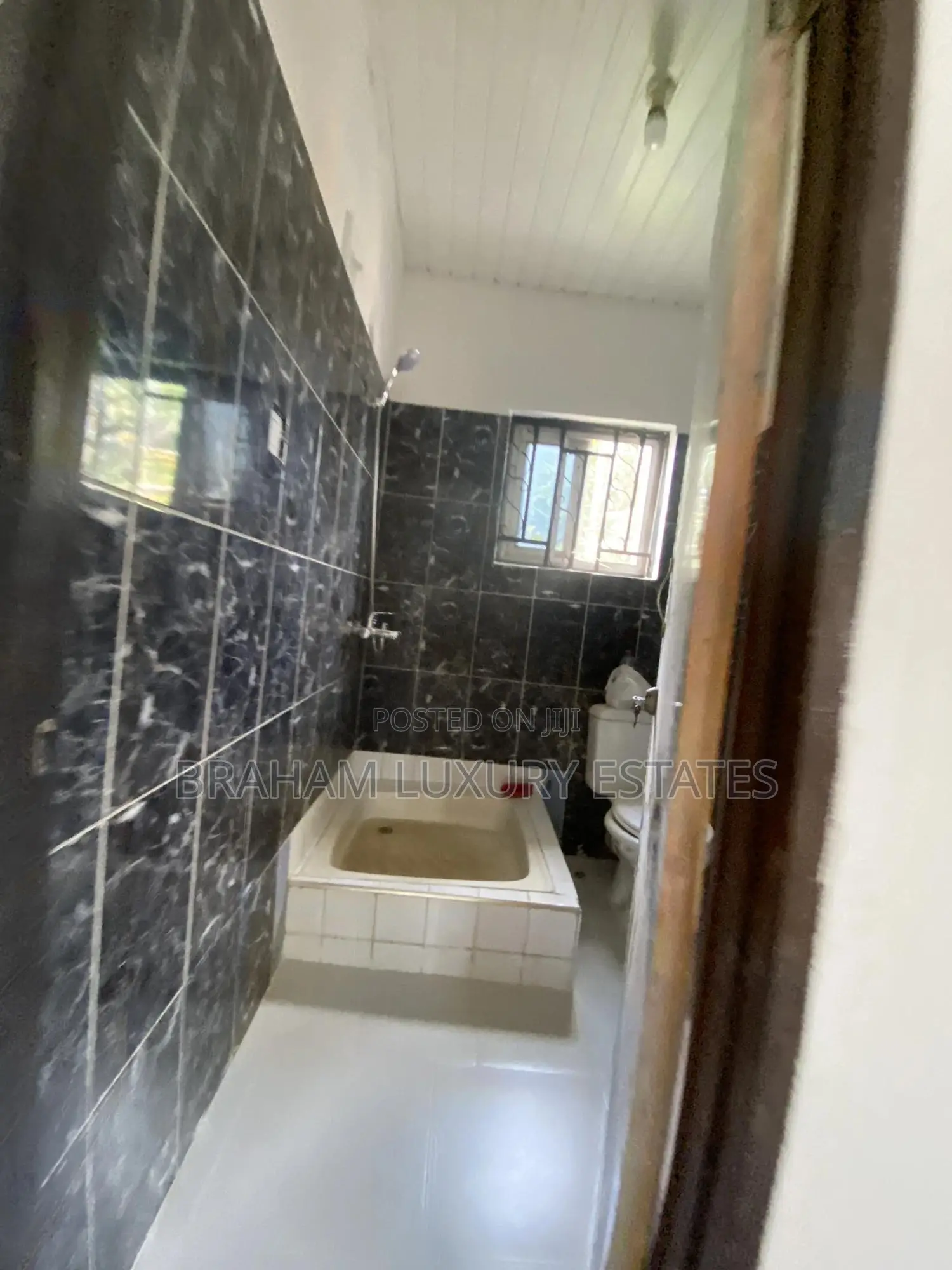 1bdrm House in Braham Luxury, Spintex for rent
