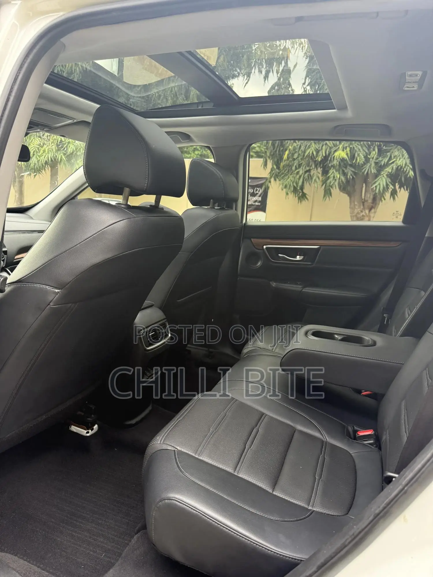 Honda CR-V Touring 4dr SUV AWD (1.5L 4cyl CVT) 2017 White