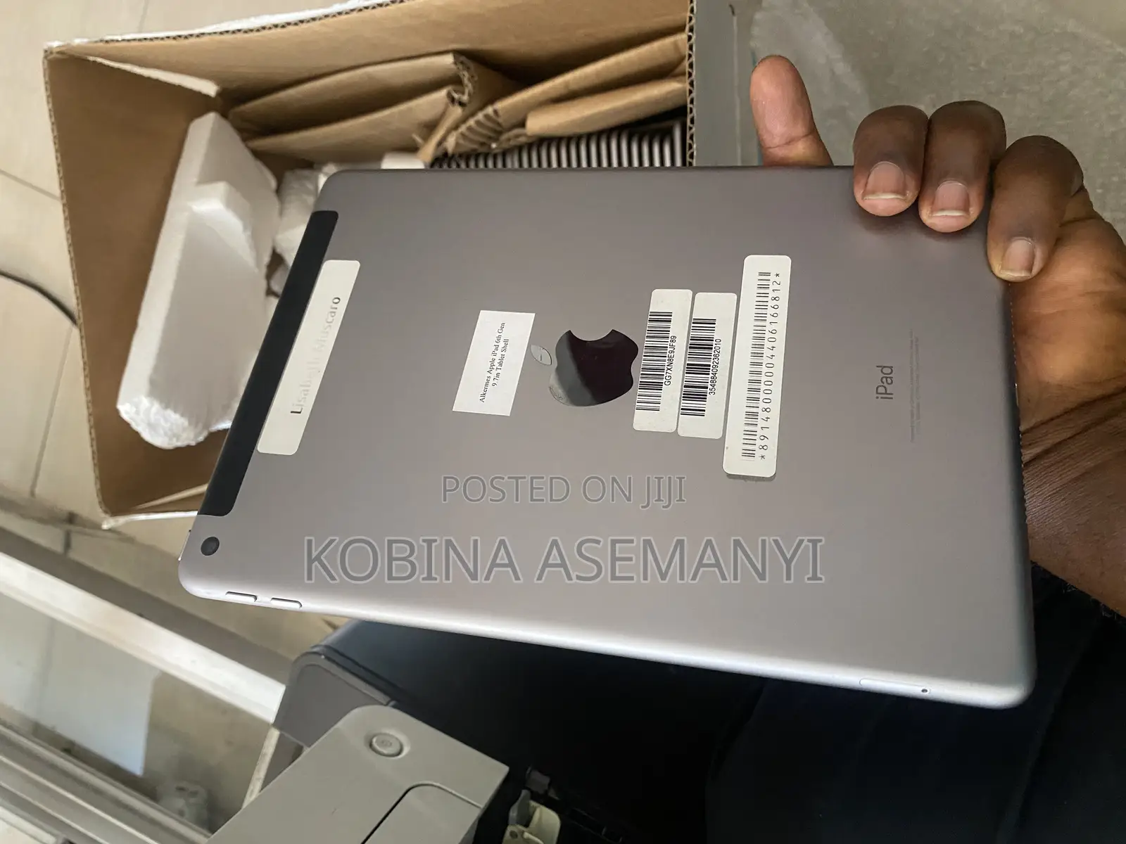 Apple iPad 9.7 128 GB Gray