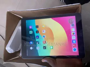 Apple iPad 9.7 128 GB Gray
