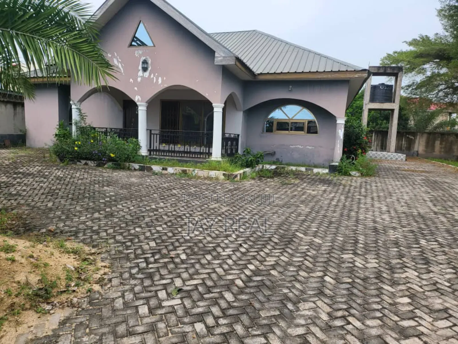 3bdrm Apartment in Jay Real Estate, Awutu Senya East Municipal for rent