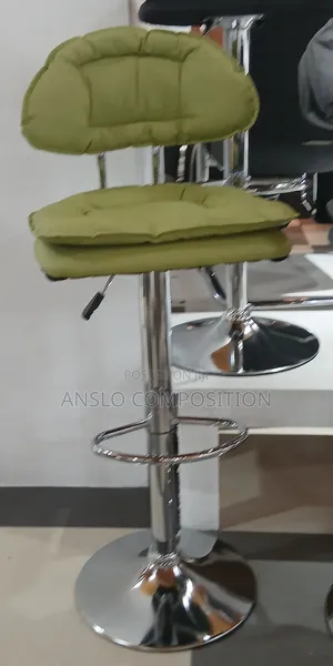 Giants Favourite Bar Stool