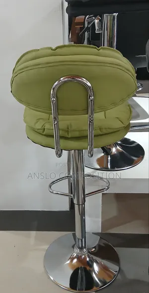 Giants Favourite Bar Stool
